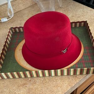 Woman’s Northwest Hat